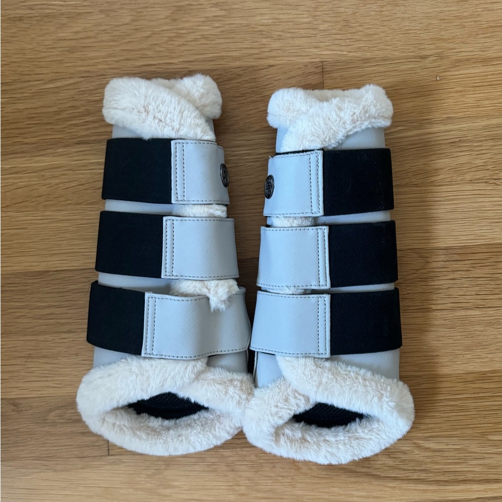 Fleece Lined Brushing Boots